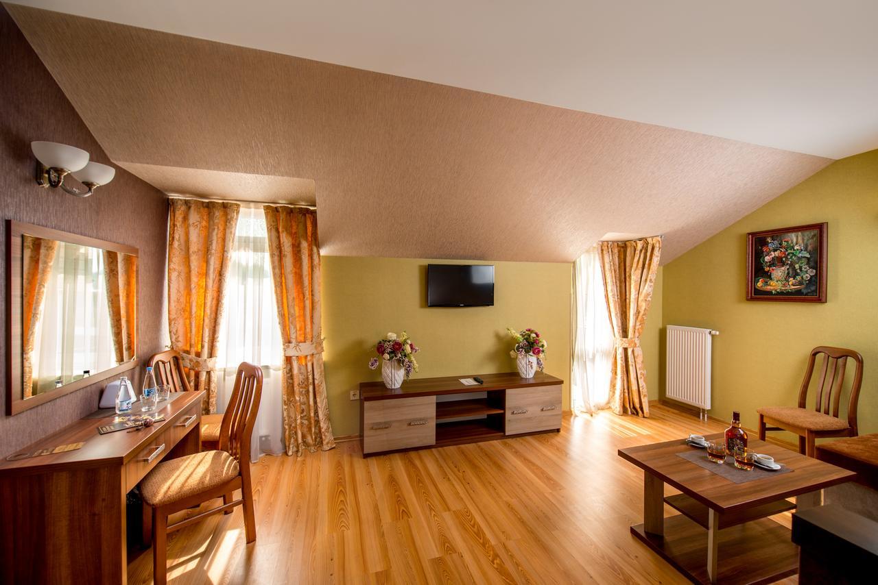 Hotel&Spa Pysanka, Готель Писанка, 3 Сауни Та Джакузі - Індивідуальний Відпочинок У Спа Lviv Exterior foto